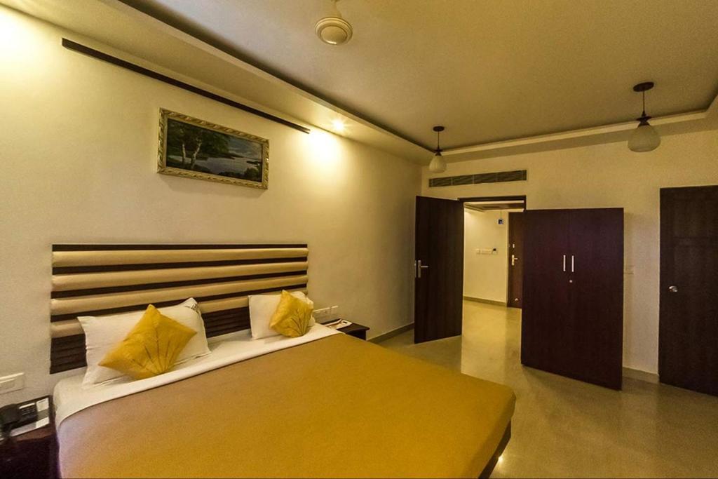 King Paradise Hotel Tiruchirappalli Eksteriør billede