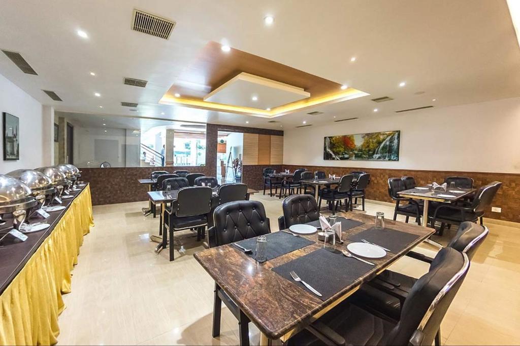 King Paradise Hotel Tiruchirappalli Eksteriør billede