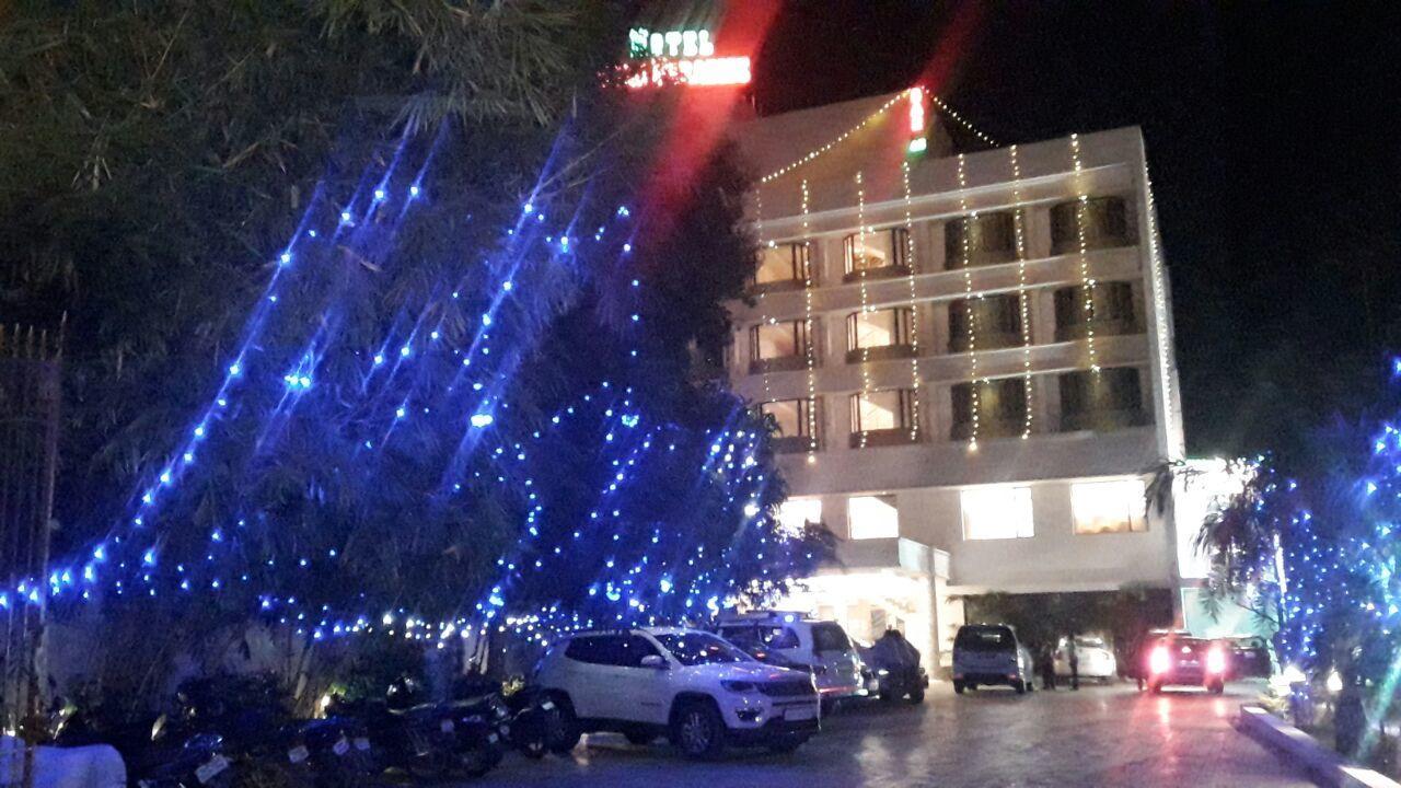 King Paradise Hotel Tiruchirappalli Eksteriør billede